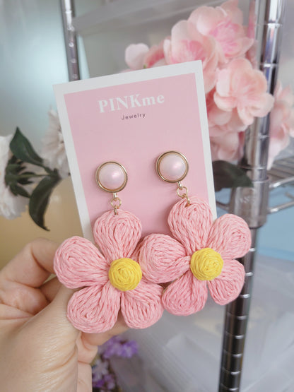 Two Tone Flower Straw Style Dangle Earring