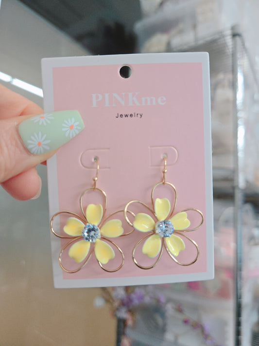 Yellow Flower with Gold Dangle Earring